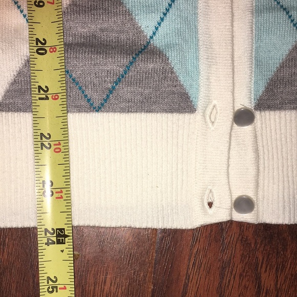 New NY&CO Argyle Pattern Cardigan - Picture 7 of 9